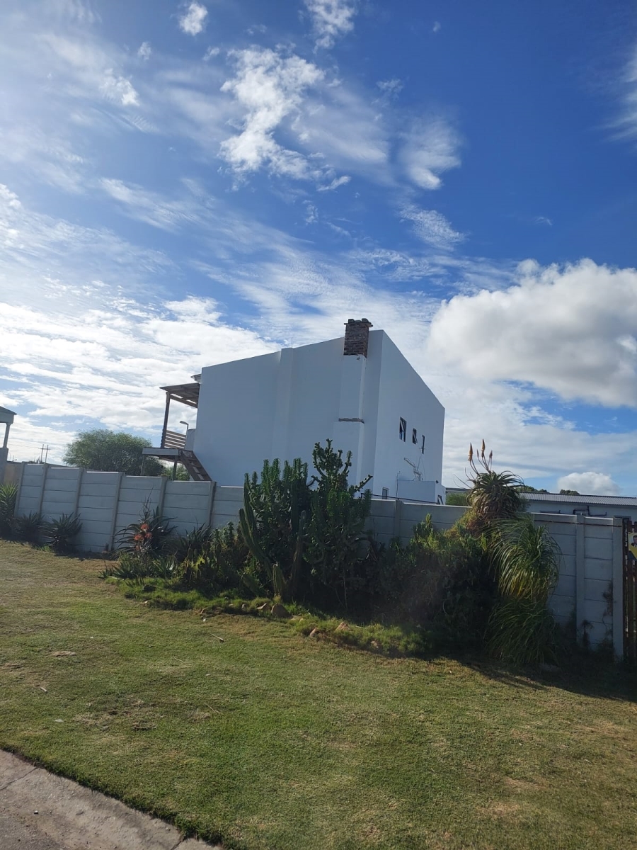 8 Bedroom Property for Sale in Parsonsvlei Eastern Cape